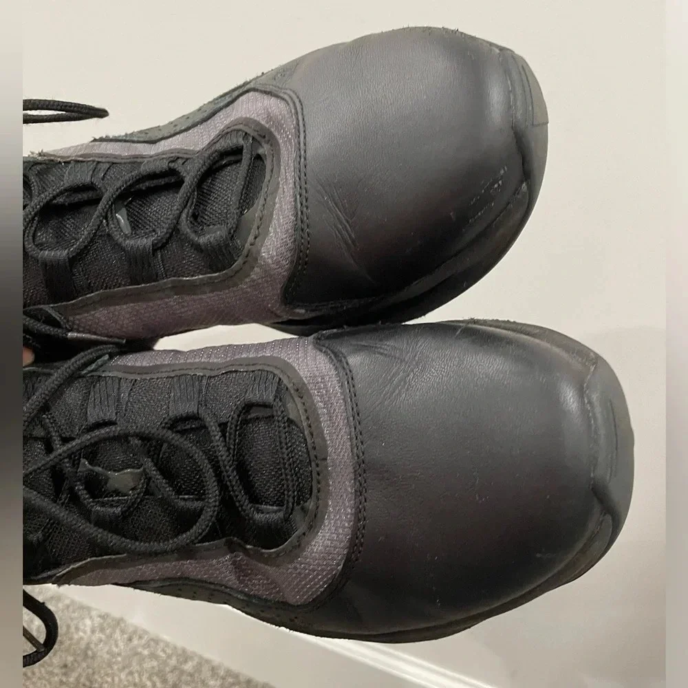 Nike Air Jordan 11 CMFT low in black anthracite, men's size 10